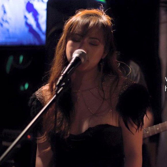 Hi I'm Thu, a Jazz Singer and Fashion-Lover! - Picture 4 of 6